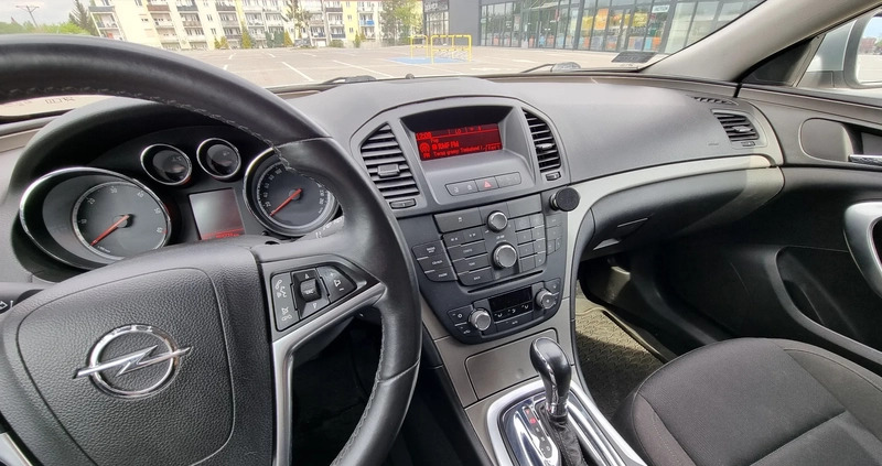 Opel Insignia cena 25000 przebieg: 180700, rok produkcji 2012 z Łódź małe 137